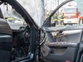 Fahrzeugbrand auf der B126 breitet sich auf Wald aus